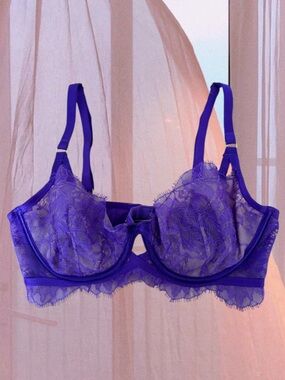 Victoria’s Secret Very Sexy Unlined Demi Purple Lace Bra Size 34D